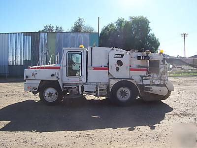 Athey mobil sweeper M8 2TE4 **refurbished**
