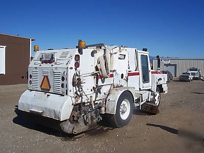 Athey mobil sweeper M8 2TE4 **refurbished**