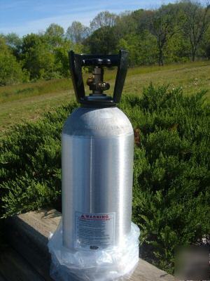 New CO2 tank aluminum 10 lb. catalina cylinders
