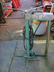 Dayton miller 2Z343 30A spot welder w/stand 220V