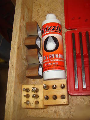 Machine shop metal lathe milling machine bench and all