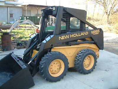 New holland LX665 turbo skid steer loader, excellent