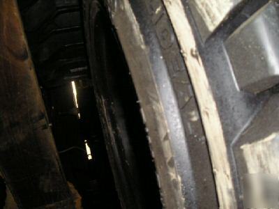 12-16.5 lifemaster skidsteer tire 12X16.5, (4-tires)