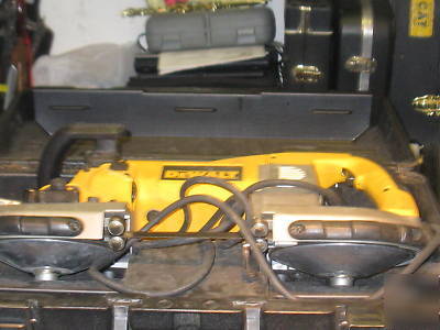 Dewalt deep cut variable speed portable band saw 