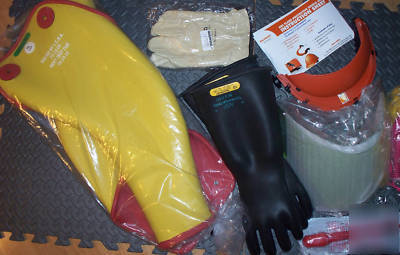 Electrician ppe : fluke, salisbury. detector gloves etc