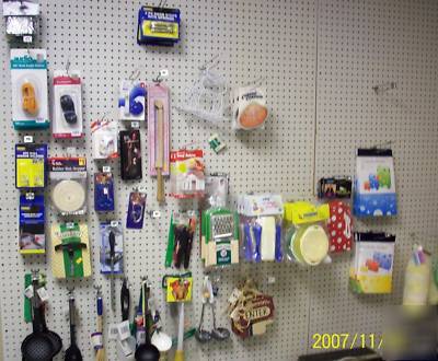 Wholsale lot of dollar store items, over 4000 pieces