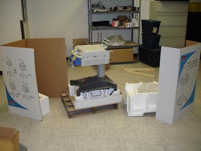 New rubbermaid mobile laptop medical cart: brand 