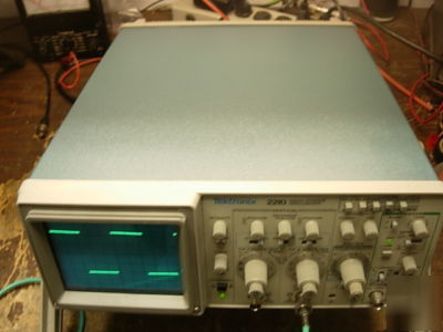 Tektronix tek 2210 50 mhz 2CH dso oscilloscope *works*