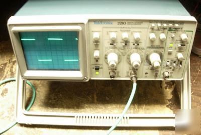 Tektronix tek 2210 50 mhz 2CH dso oscilloscope *works*