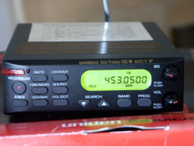 Uniden beartracker bct-7 100 channel 800MHZ scanner