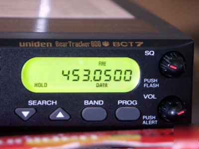 Uniden beartracker bct-7 100 channel 800MHZ scanner