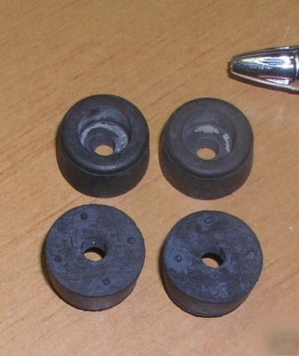 New set of 4 rubber cabinet feet for heathkit hw sb