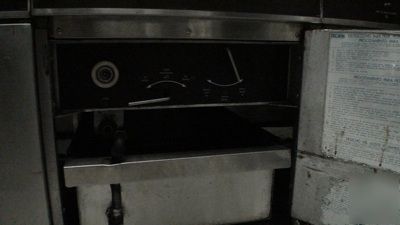Giles double bank fryer with dump station