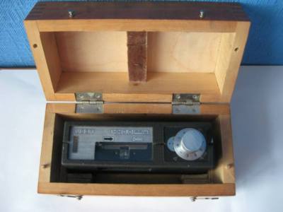 Level with micrometer supplied vial 0.01MM/m