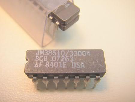 M38510/33004BCB dual 4-input positive nand gates