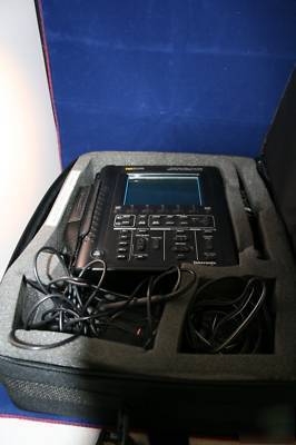 Tektronix tekscope THS720 100MHZ oscilloscope ths 720