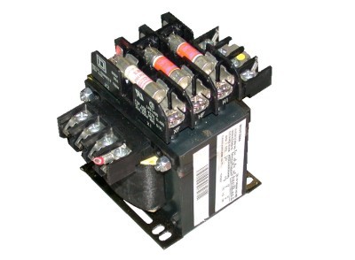 Very nice square d .25 kva transformer cat# 9070TF250D1