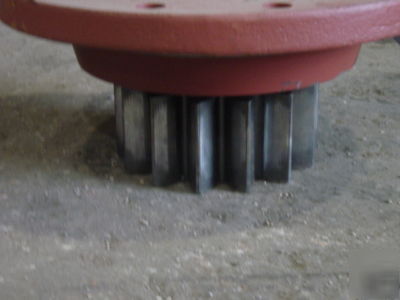 Sumitomo SH200 excavator swing reducer