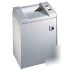 Dahle 20606C level 2 strip cut office paper shredder