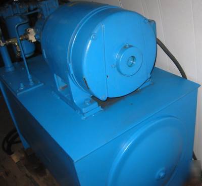 Racine hydraulic pump machine system w/large reservoir