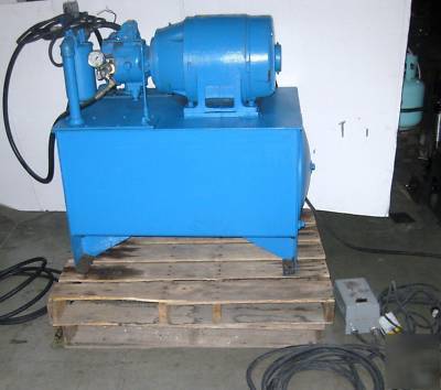 Racine hydraulic pump machine system w/large reservoir