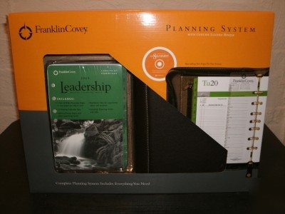 Franklin covey brown leather binder day planner 2009
