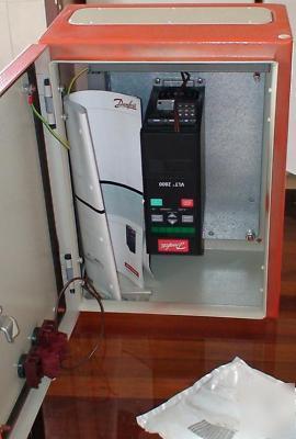 New danfoss vlt 2800 inverter drive - with secure box