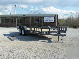 2010 rivercraft 16' flatbed with loading ramps