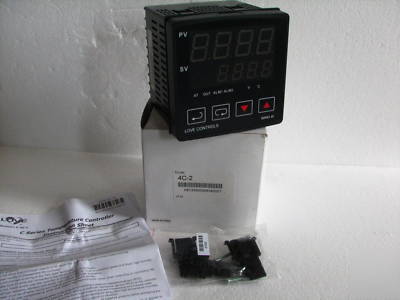 Dwyer love controls series 4C-2 temp controller 