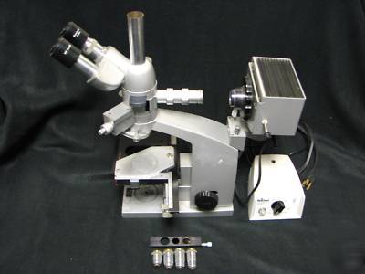 Reichert neopan benchtop trinocular incident microscope