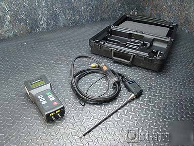 Bacharach 24 - 7187 combustion analyzer with case