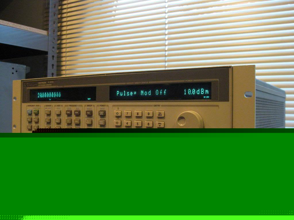 Hp / agilent 83752A 20 ghz signal generator / sweeper