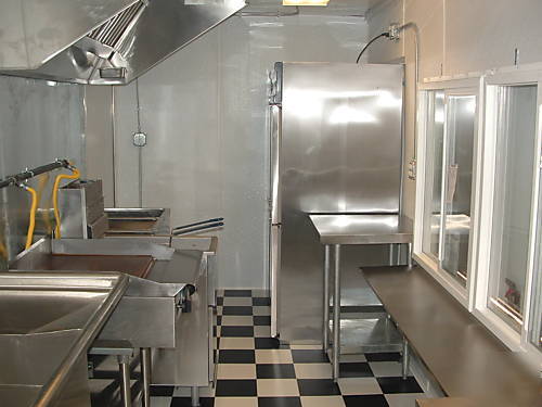 2010 smoker bbq concession trailer / mobile kitchen 