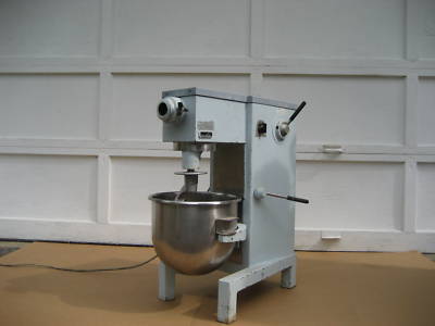 Univex m-20,20 qt, dough mixer,bakery,concession,pizza