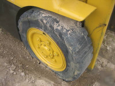 Hyster 6000# rough terrain forklift pneumatic tire ,lp