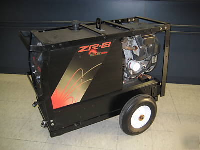 Used red-d-arc/ lincoln ZR8 gas welder generator