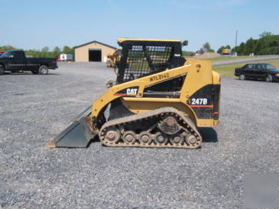 Cat 247B farm tractor skid steer loader
