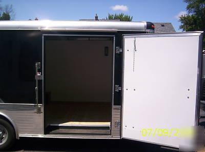 New 2009 8.5X18 haulin enclosed car/landscape trailer