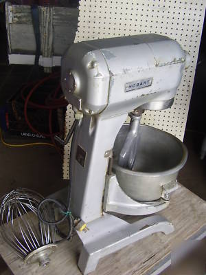 A hobart 20 quart mixer-MN200- with attachments