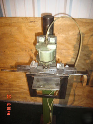 Pneumatic press foot pedal acutated good condition 