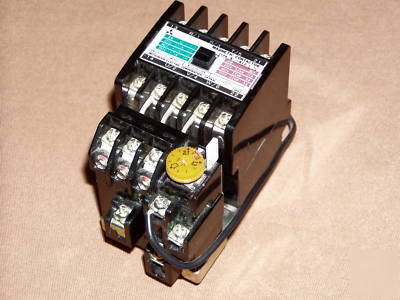 Mitsubishi s-A12 motor starter 100V 1.3-2.1A overload n