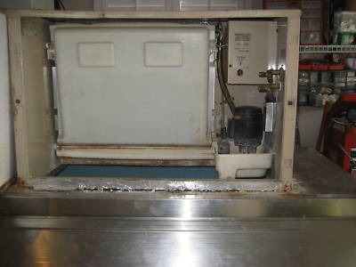 Manitowoc commercial ice machine 600LB