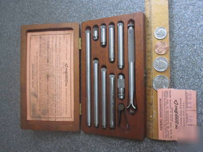 Vintage 1922 lufkin no. 680 inside diameter micrometer