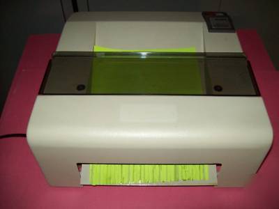 Destroyit paper shredder model 2205A