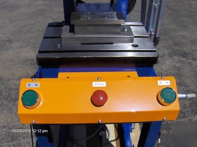 Jam high speed hydraulic c frame press 3 ton
