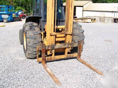 2004 case 586G rough terrain forklift - mast forklift