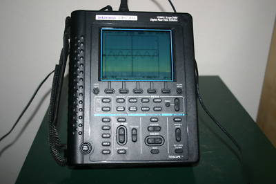 Tektronix THS720A - hand held 100MHZ oscilloscope