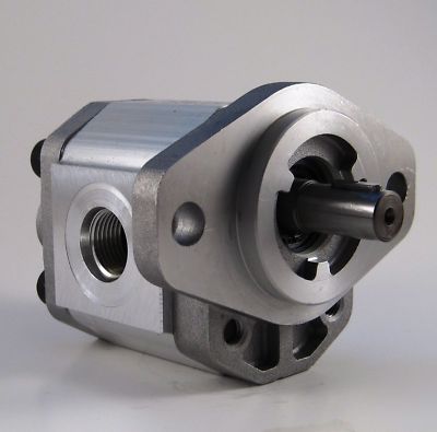 Hydraulic gear pump : 4 cc/rev., sae aa, 1/2