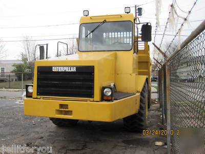 Caterpillar cat d-20D heavy duty off road dump truck