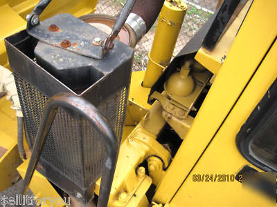 Caterpillar cat d-20D heavy duty off road dump truck